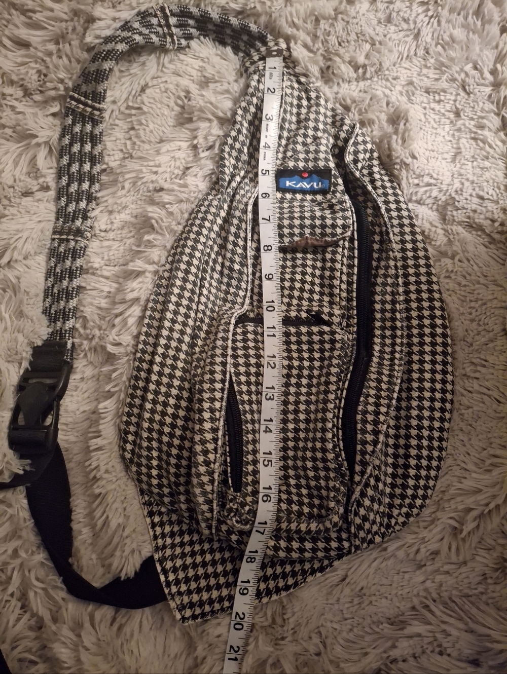 Kavu Rope Sling Bag - Picture 7 of 8